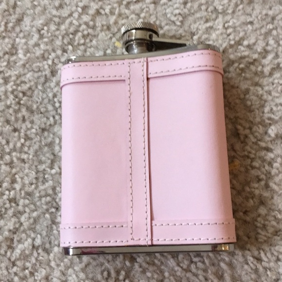 Niki Lynn flask - Picture 3 of 4